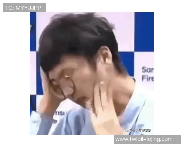 扇耳光大赛倒地的中国选手再发声:眼睛不时痛苦,仍期望参赛 扇耳光大赛倒地的中国选手再发声:眼睛不时痛苦,仍期望参赛